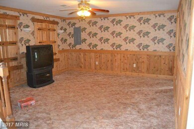 212 Chestnut Dr, Elkton, MD 21921 - photo 2