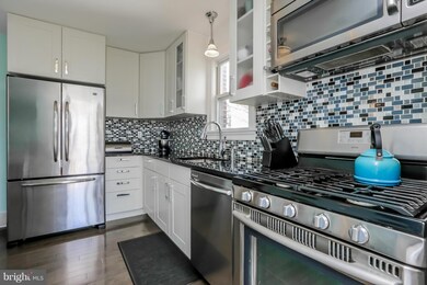 5557 Gayland Rd, Halethorpe, MD 21227 - photo 7