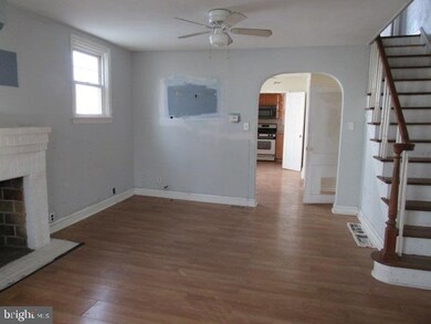 216 Hazel Ave, Folsom, PA 19033 - photo 3