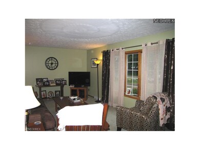 215 Taylor Rd, Barberton, OH 44203 - photo 4