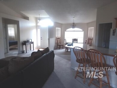 930 Muirfield Ln, Nampa, ID 83686 - photo 4