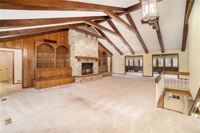 8239 Parkhill Cir, Lenexa, KS 66215 - photo 6