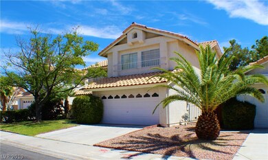 HIGHLY DESIRABLE LOCATION NESTELD AMONGST LAKES &