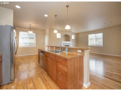 2583 Park View Dr, Eugene, OR 97408 - photo 5