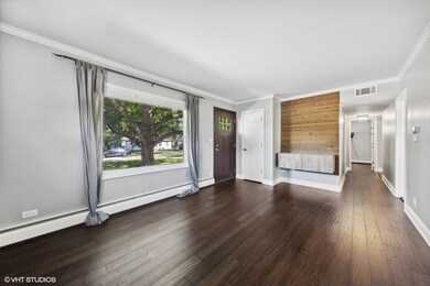 1106 S Sumner St, Wheaton, IL 60189 - photo 2