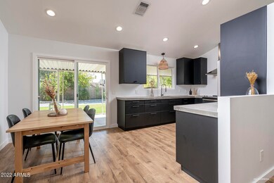 Kitchen/Dining