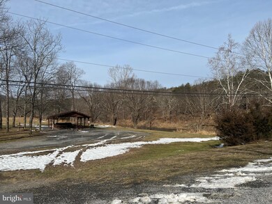 186 Crossings View Rd, Paw Paw, WV 25434 - photo 5