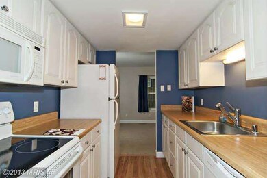 8762 Tamar Dr, Columbia, MD 21045 - photo 5