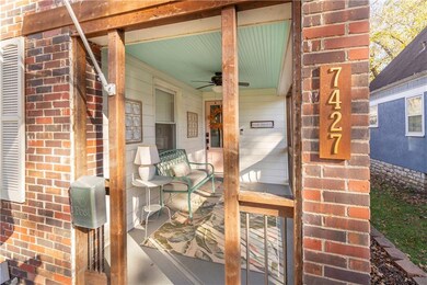 7427 Walnut St, Kansas City, MO 64114 - photo 3