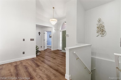 651 Woodhaven Dr unit 57, Commerce Township, MI 48390 - photo 2