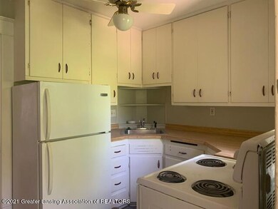 1230 W Ottawa St, Lansing, MI 48915 - photo 3