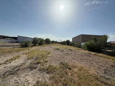 1569 S Veterans Blvd, Eagle Pass, TX 78852 - photo 6