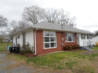 1413 Birch St, Shelbyville, TN 37160 - photo 2