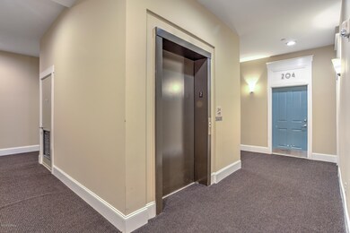 709 N 4th St # 201-6