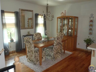 4445 SW Brandywine Ln, Topeka, KS 66610 - photo 4