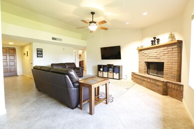 003 Living Room 3