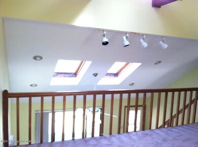 8210 Murray Ln, Tobyhanna, PA 18466 - photo 7