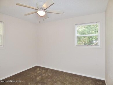 6735 Miss Muffet Ln N, Jacksonville, FL 32210 - photo 4