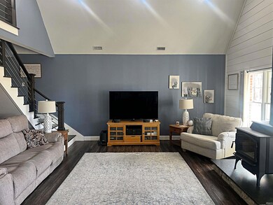 924 S 1250 E, Loogootee, IN 47553 - photo 5