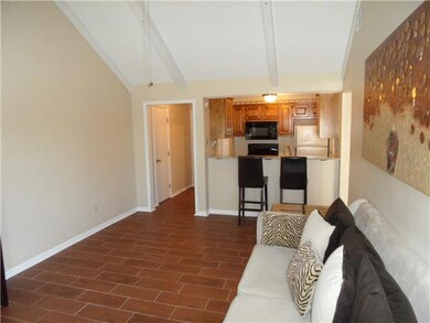 12027 W 58th Place unit J, Shawnee, KS 66216 - photo 5