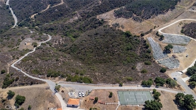 21959 Avenida de Arboles, Murrieta, CA 92562 - photo 4