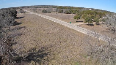 1042 White Bluff Dr, Whitney, TX 76692 - photo 2