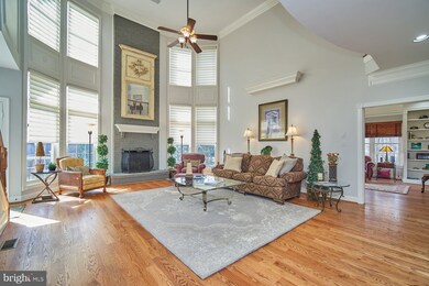11013 Lance Ln, Oakton, VA 22124 - photo 4