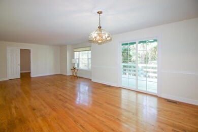 25 Catalpa Ln N-22