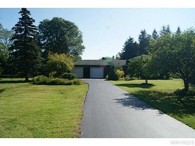 6169 Campbell Blvd, Lockport, NY 14094 - photo 5