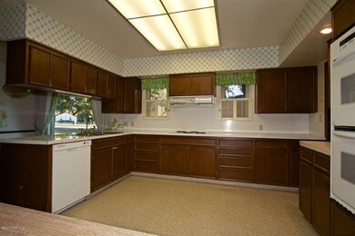 Large kitchen