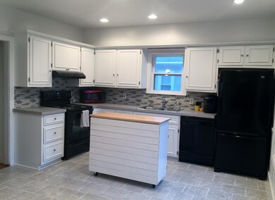 kitchen with all appliances