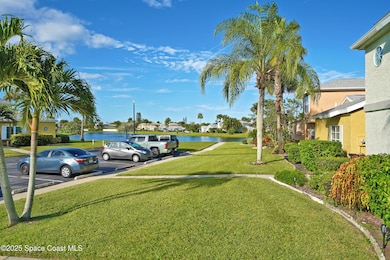 1445 Malibu Cir NE #104-9