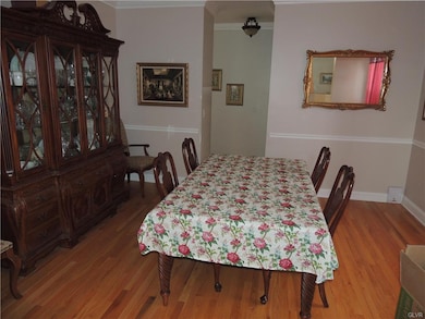 740 Ramblewood Dr, Easton, PA 18040 - photo 3