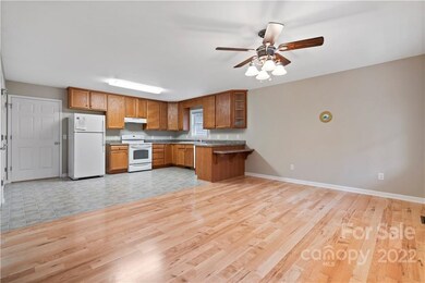 1760 Brook Dr, Asheboro, NC 27205 - photo 4