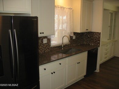 5396 Flying W Kitchen R3