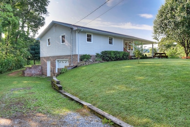 367 Toll Branch Rd, Johnson City, TN 37601 - photo 7