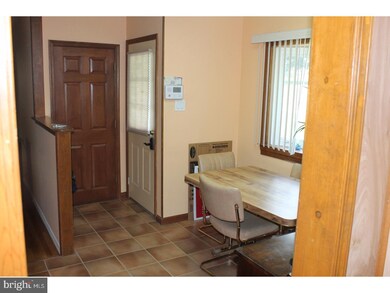 1142 Cushmore Rd, Southampton, PA 18966 - photo 4