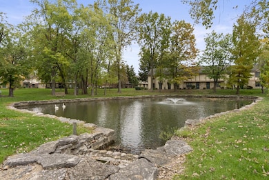 6198 Stornoway Dr S unit 6198, Columbus, OH 43213 - photo 3