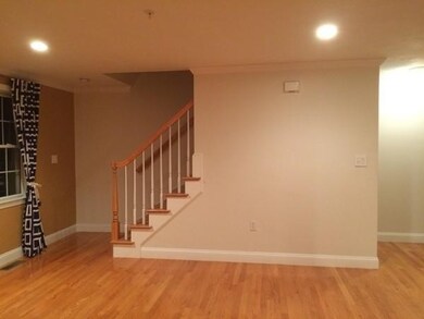 307 College Farm Rd unit 3, Waltham, MA 02451 - photo 4