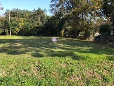 7906 Maxroy St, Houston, TX 77088 - photo 4