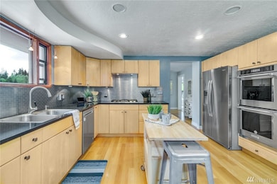 3411 Alaska Rd, Brier, WA 98036 - photo 3