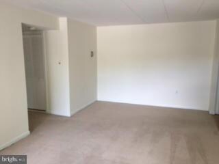 134 Roberts Ln unit 300, Alexandria, VA 22314 - photo 6