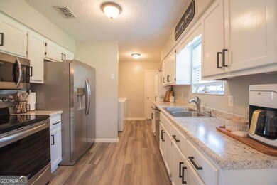 564 Dallas Cir, Folkston, GA 31537 - photo 5