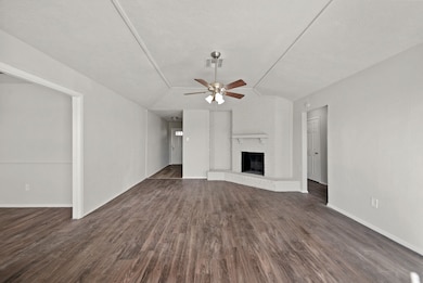 13719 Southline Rd, Sugar Land, TX 77498 - photo 3