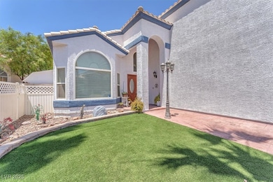 Doorway to property featuring stucco siding and a