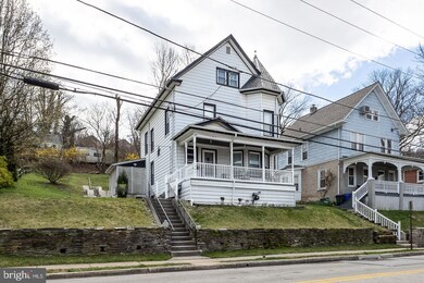 121 Moorehead Ave, Conshohocken, PA 19428 - photo 2