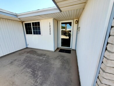 10220 Singapore Ave, El Paso, TX 79925 - photo 5