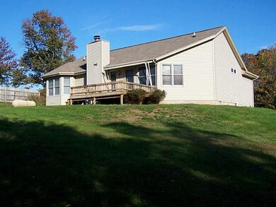 13505 W Georgetown Rd, Columbus, IN 47201 - photo 3