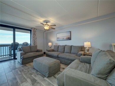 Great sitting space in the living room. Enjoy the