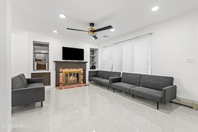 17 Johnston St, Oakhurst, NJ 07755 - photo 2